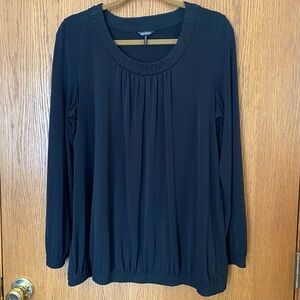 Daisy Fuentes Women’s Black Long sleeved blouse elastic wrist & hem Knit Size L